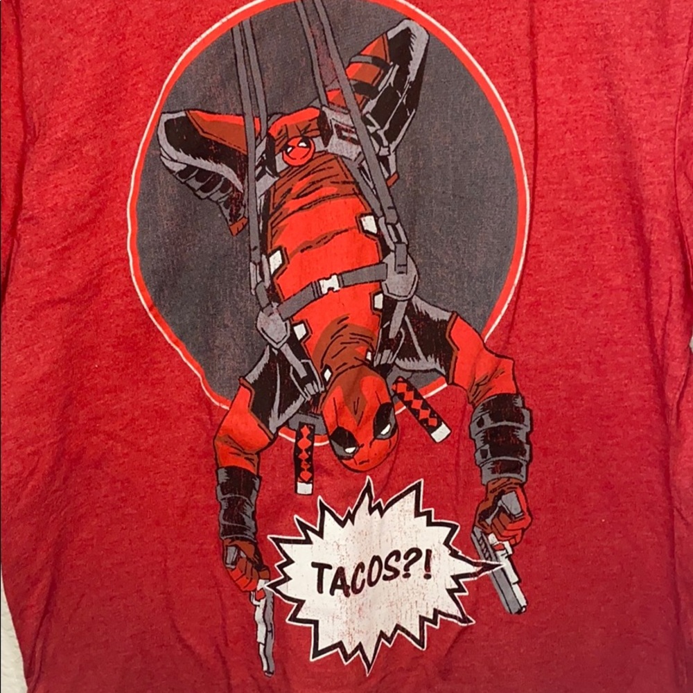 Marvel Taco Tuesday Deadpool Tee Red Size Medium